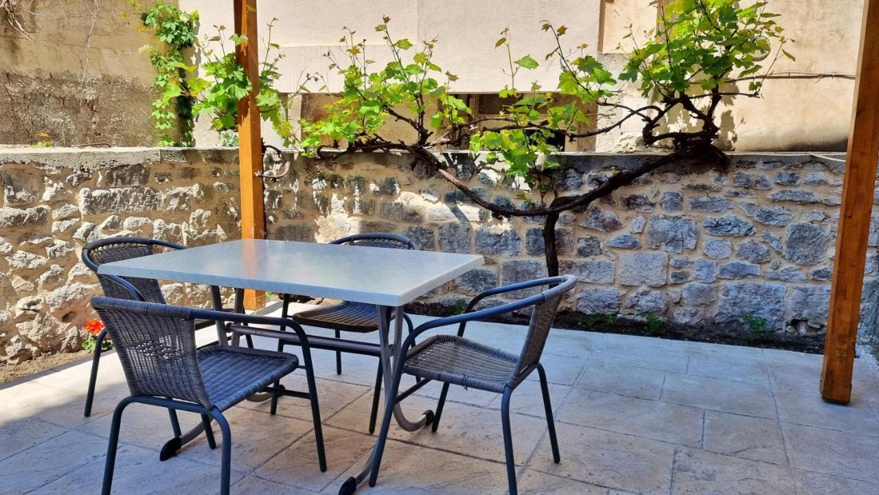 Apartment Hana Omiš Zewnętrze zdjęcie