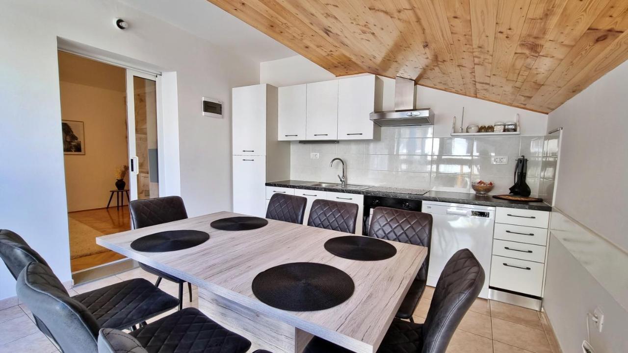Apartment Hana Omiš Zewnętrze zdjęcie