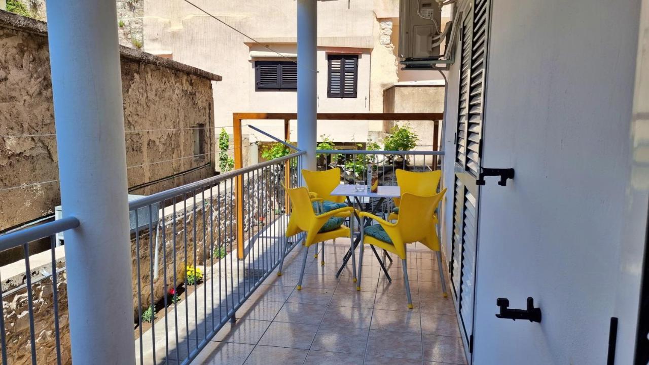 Apartment Hana Omiš Zewnętrze zdjęcie